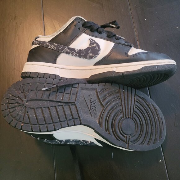 Nike Dunk Low Black Paisley White Womens Sneakers - Picture 3 of 3